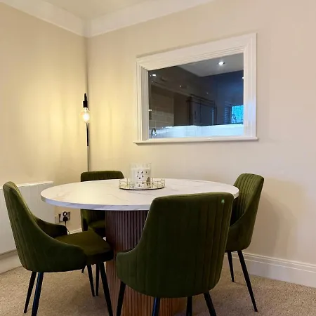 Lejlighed Riverside City-centre With Parking *