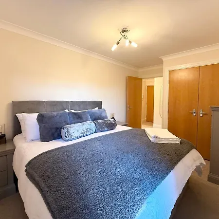 Riverside City-centre With Parking * ヨーク