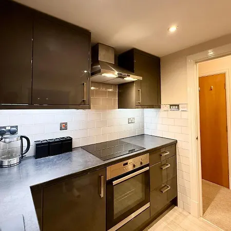 Apartmán Riverside City-centre With Parking *