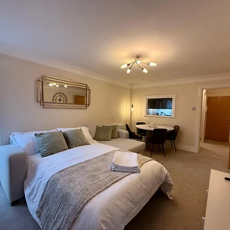 Riverside City-centre With Parking ヨーク