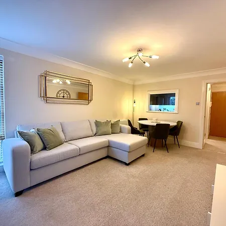 Riverside City-centre With Parking ヨーク