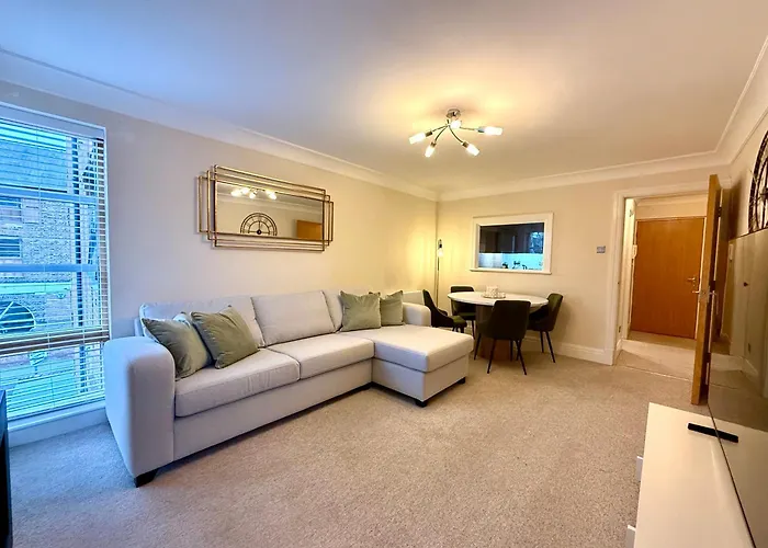 Riverside City-centre With Parking ヨーク