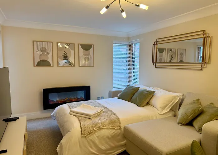 Riverside City-centre With Parking * ヨーク